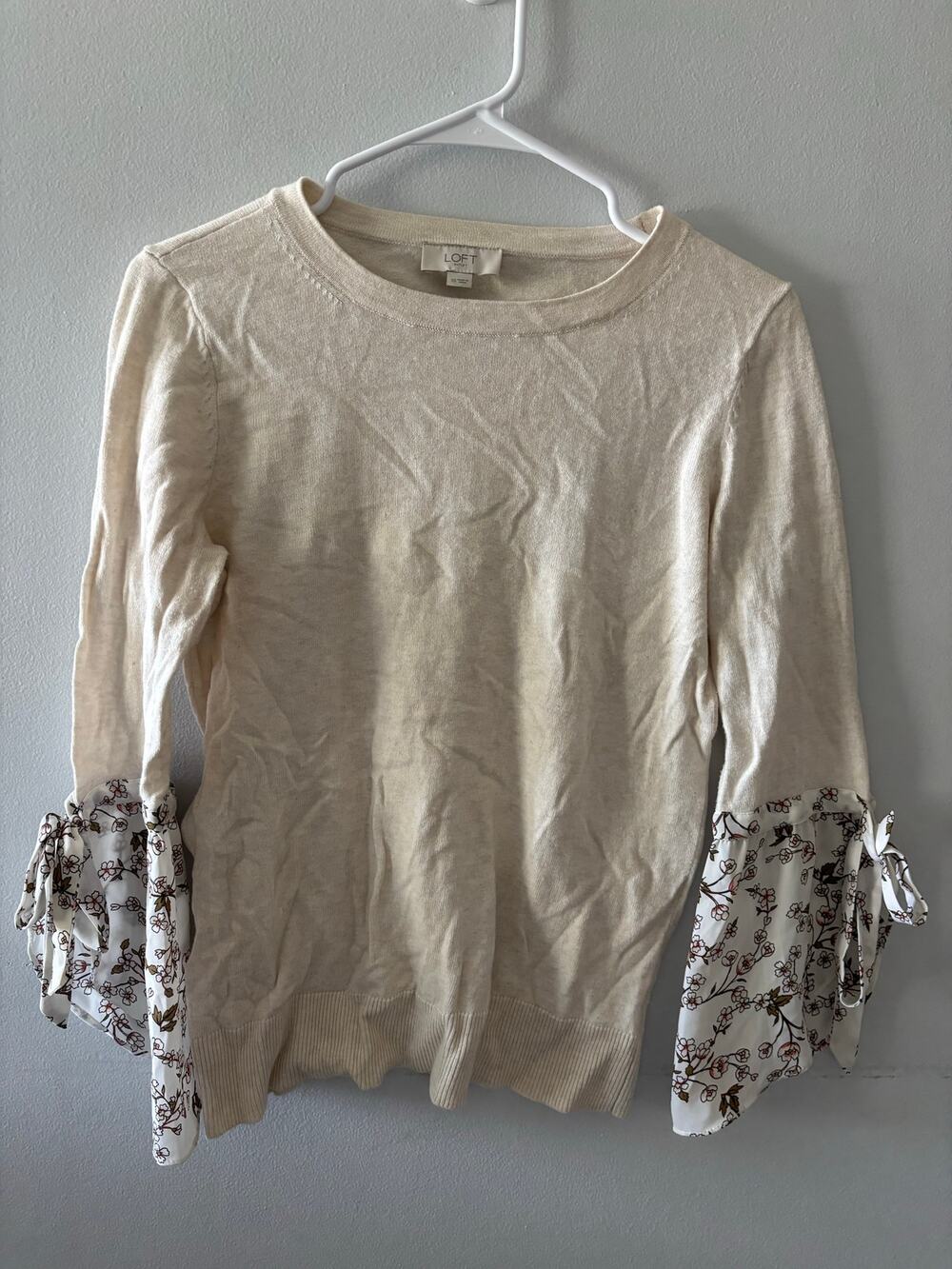 LOFT Womens Crewneck Pullover Sweater Size XS Cream Floral Sleeve Office Neutral